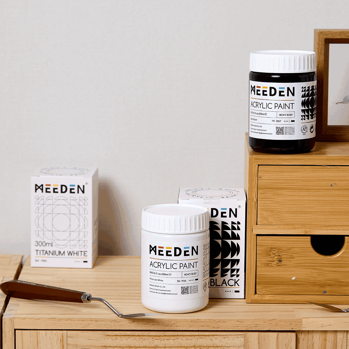 MEEDEN Black and White Heavy Body Acrylic Paint, 300ml/10oz, 2 Jars